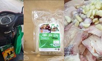 Giáo viên làm thêm nhiều để có tiền tiêu Tết. Ảnh: Đỗ Hợp