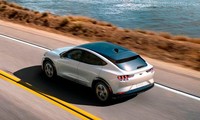 Ford đẩy mạnh phát triển công nghệ tự lái 