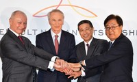 Động thái bất ngờ của 3 &apos;ông lớn&apos; ô tô Renault, Nissan và Mitsubishi 