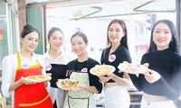 Dàn thí sinh HHVN 2020 vào bếp làm đặc sản bánh khọt Vũng Tàu 