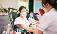Hoa hậu Ngọc Hân lần thứ 8 đi hiến máu tình nguyện 