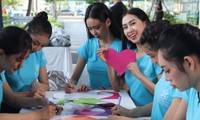 Thí sinh Miss World Vietnam 2022 tổ chức phiên chợ &apos;0 đồng&apos; cho bệnh nhân nghèo