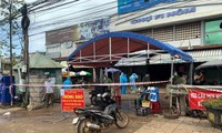Lực lượng chức năng phong tỏa chợ Fi Nôm