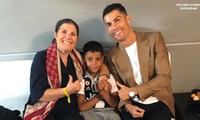 Vì sao Ronaldo có thể sẽ không cho mẹ đến xem trận ra mắt M.U?