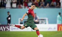 HLV Ghana: Trọng tài thổi penalty để làm quà cho Ronaldo! 