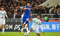 Cầu thủ Iraq bỏ lỡ &apos;không tưởng&apos;, U20 Uzbekistan đăng quang giải châu Á 