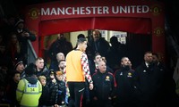 Sau 16 năm, Ronaldo trở thành phiên bản mới của người từng cho anh ăn đòn