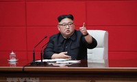 Nhà lãnh đạo Triều Tiên Kim Jong-un phát biểu trong phiên họp toàn thể lần thứ 4 Ủy ban Trung ương Đảng Lao động Triều Tiên tại Bình Nhưỡng ngày 10/4/2019. (Ảnh: AFP/TTXVN)