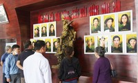 13 bức ảnh chân dung liệt sĩ Truông Bồn được đặt trang trọng tại Bảo tàng khu di tích Truông Bồn 