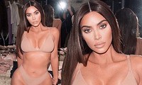 Kim Kardashian tung ảnh mặc nội y màu nude &apos;bốc lửa&apos;, hút hàng triệu view