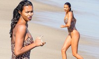 &apos;Thiên thần nội y&apos; Lais Ribeiro đẹp như mộng trên biển