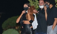 Hoa hậu hoàn vũ Olivia Culpo mặc áo lộ chân ngực siêu gợi cảm