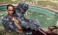 &apos;Siêu mẫu nóng bỏng nhất nước Mỹ&apos; chụp ngực trần trên Vogue