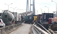 Tai nạn liên hoàn, cầu Phú Mỹ kẹt xe kinh hoàng nhiều giờ