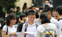 Trên 80% bài thi môn Toán vào lớp 10 tại Hà Nội đạt điểm trên trung bình, trong khi gần một nửa thí sinh bị điểm dưới trung bình môn Ngoại ngữ