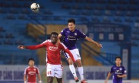 CLB Hà Nội phải thắng HAGL để duy trì bám đuổi với Sài Gòn FC. Ảnh: Anh Tú 
