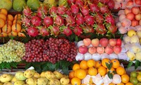 Nhiều loại trái cây ở TPHCM cháy hàng, giá tăng cao