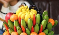 Cách bày mâm ngũ quả trên bàn thờ cúng Tết chuẩn &apos;Phúc Quý Thọ Khang Ninh&apos;