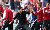 HLV Arsenal dành chiến thắng ở derby London để &apos;tạ lỗi&apos; với fan