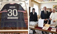 Áo đấu của Messi trở thành quà ngoại giao cấp quốc gia