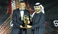 Mbappe thắng giải Globe Soccer Awards, Messi trắng tay