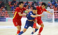 HLV tuyển futsal Thái Lan: &apos;Đội tuyển Việt Nam rất mạnh, nhưng Thái Lan dũng cảm hơn&apos;