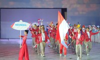 Đoàn Indonesia lo lắng vì thiếu thức ăn cho người đạo Hồi và... phòng cầu nguyện