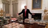Bầu cử Mỹ 2020: Ông Trump lên sẵn kế hoạch ăn mừng tái đắc cử