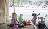 Lao động tự do nhọc nhằn mưu sinh những ngày đầu năm