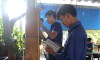Quán cà phê sách của Thịnh trở thành một điểm sinh hoạt văn hóa quen thuộc của giới trẻ trên địa bàn Ảnh: Giang Thanh 