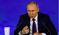 Tổng thống Nga Putin trong cuộc họp báo ngày 23/12. Ảnh: RT 
