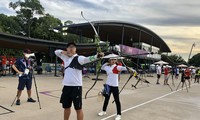 Phi Vũ, Ánh Nguyệt tại trường bắn Olympic Tokyo 2020. Ảnh: Thu Sâm/Đoàn TTVN