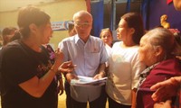 Đại biểu Phan Nguyễn Như Khuê, Phó trưởng đoàn Đại biểu Quốc hội TPHCM gặp gỡ bà con Thủ Thiêm