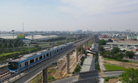 Video: Cận cảnh tàu metro số 1 TPHCM lần đầu chạy thử nghiệm đoạn trên cao 