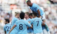 Thoát thua khó tin, Man City vẫn mất ngôi đầu vào tay Arsenal