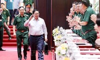 Hình ảnh Thủ tướng Phạm Minh Chính dự Hội nghị Quân chính toàn quân 6 tháng đầu năm