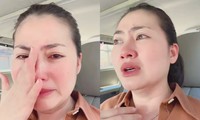 Diễn viên Ngọc Lan khóc nức nở trên livestream vì mất khoản tiền lớn