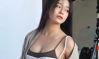 Bức hình gây sốt của sao nữ &apos;Hẹn hò chốn công sở&apos;