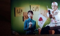 MC Thảo Vân đăng ảnh thời trẻ &apos;Gặp nhau cuối tuần&apos; cùng &apos;bác sĩ hoa súng&apos; Hoàng Nhuận Cầm