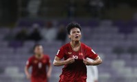 Nguyễn Quang Hải ăn mừng bàn thắng vào lưới Yemen