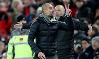 Pep Guardiola nổi giận với trọng tài trong trận thua Liverpool.