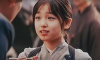 ‘Thiên thần&apos; có đôi mắt đẹp nhất Nhật Bản trong &apos;Hồi ức của một Geisha&apos; sau 16 năm