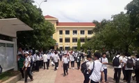 Giám đốc Sở GD&amp;ĐT Quảng Bình xin lỗi vì sự cố khiến 6400 học sinh phải thi lại