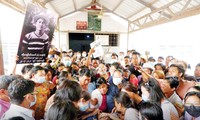 Ðám tang một người biểu tình bị bắn chết ở Mandalay hôm 27/3. Ảnh: Reuters