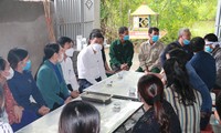 Lãnh đạo ngành giáo dục Nghệ An, huyện Nam Đàn thăm hỏi, động viên gia đình nạn nhân 