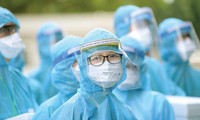 &apos;Những cây cam ngọt&apos; lan hơi ấm, xua tan lạnh lẽo của đại dịch