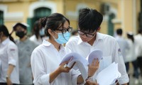 Tuyển sinh đại học: &apos;Bẫy&apos; điểm sàn 