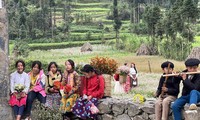 Tam giác mạch hút khách đến Hà Giang 