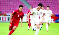 Hà Đức Chinh là một trong những tiền đạo hiếm hoi của bóng đá Việt Nam hiện nay Ảnh: HỮU PHẠM 