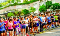 Các thành viên nhóm chạy SRC